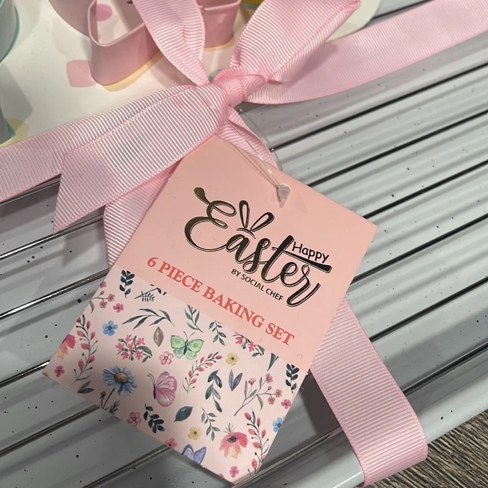 6 piece Easter baking set